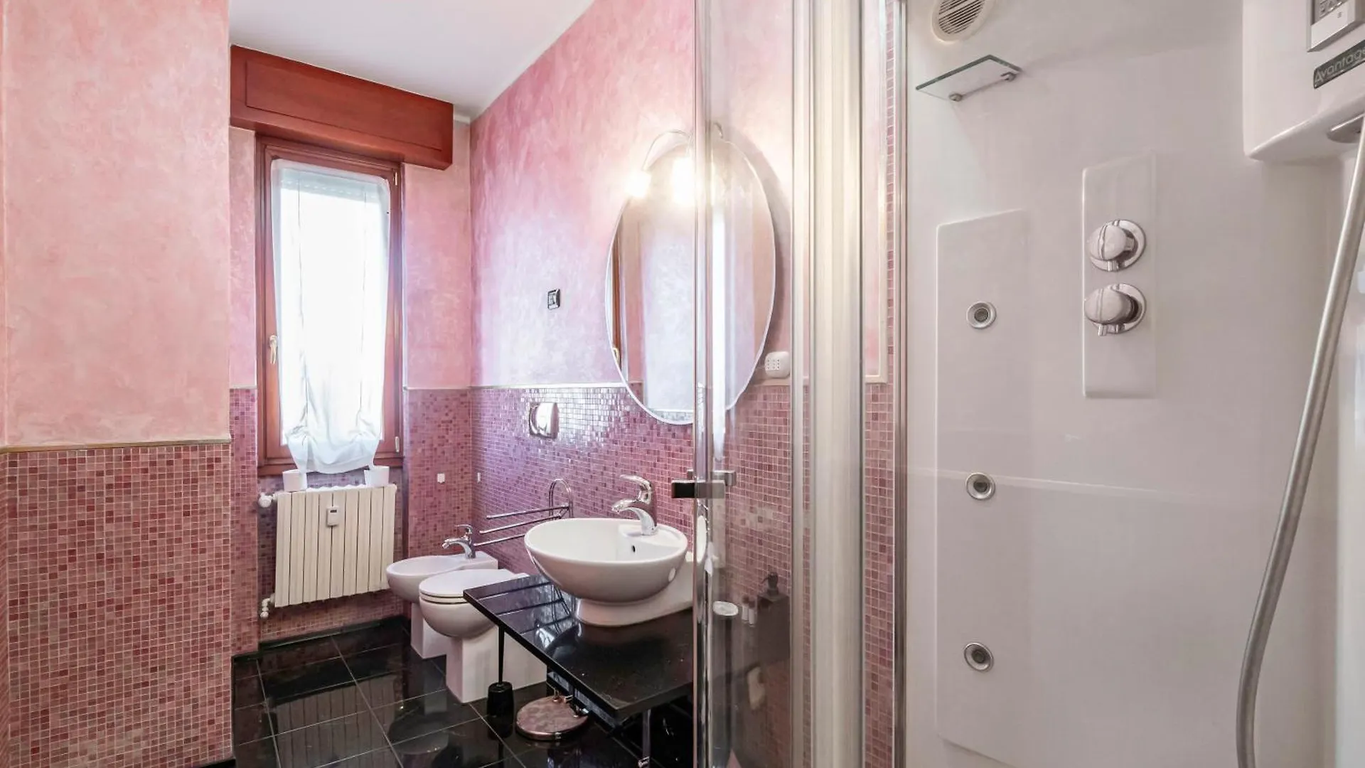 Milano Rogoredo Balcony Apartment 0*, Milan Italy